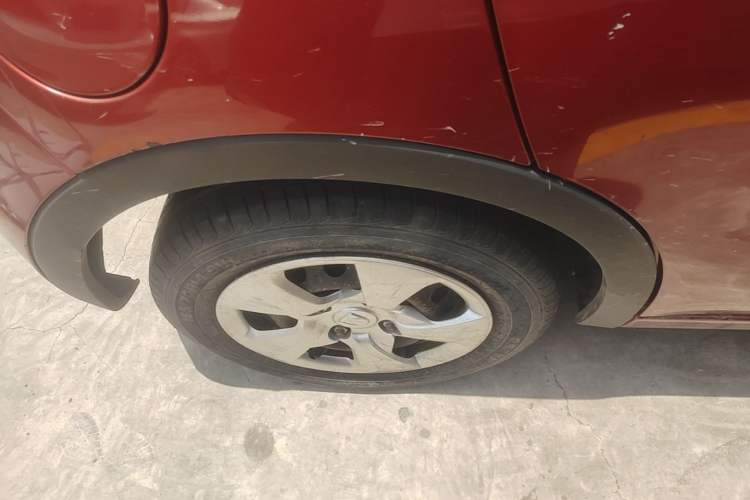 Used Baojun 310 2016 1.2L manual Comfort trim level Right Rear Wheel Hub
