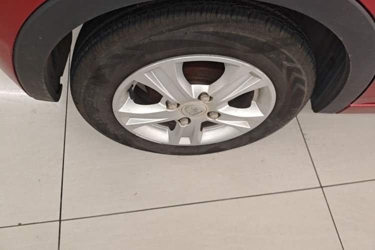 Used Baojun 310 2016 1.2L Manual Fashionable Edition Right Rear Wheel Hub