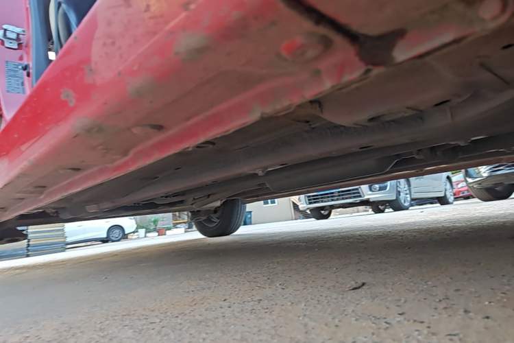 Used Baojun 310 2016 1.2L manual Comfort trim level Right Side Sill