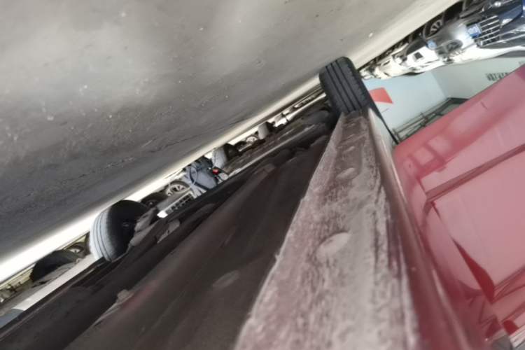 Used Baojun 310 2016 1.2L manual Comfort trim level Right Side Sill