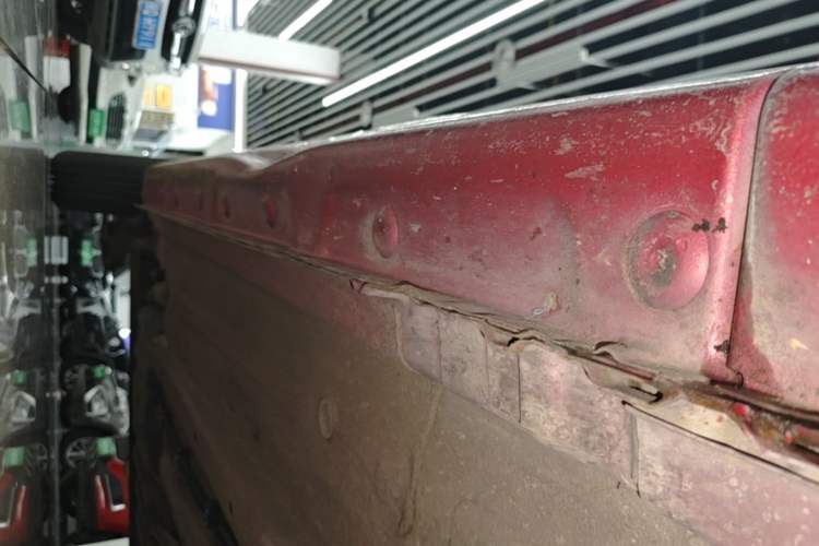 Used Baojun 310 2016 1.2L Manual Fashionable Edition Right Side Sill