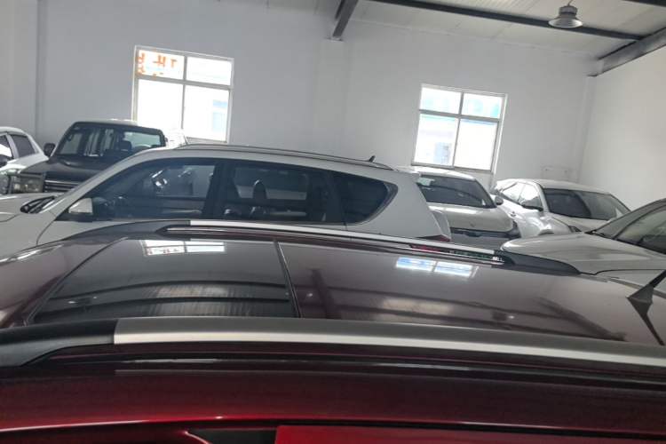 Used Baojun 310 2016 1.2L Manual Luxury Model Roof