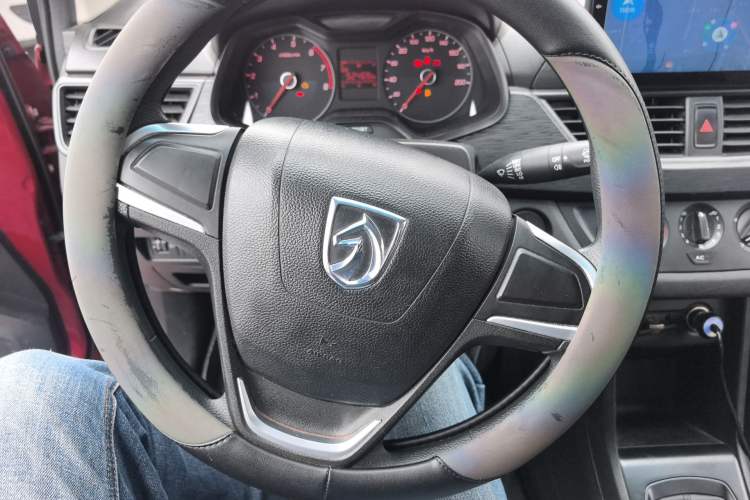 Used Baojun 310 2016 1.2L manual Comfort trim level Steering Wheel