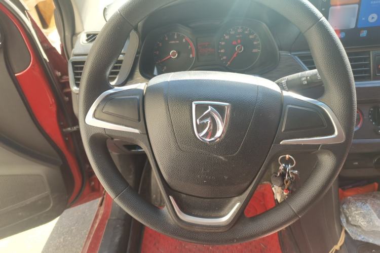 Used Baojun 310 2016 1.2L manual Comfort trim level Steering Wheel