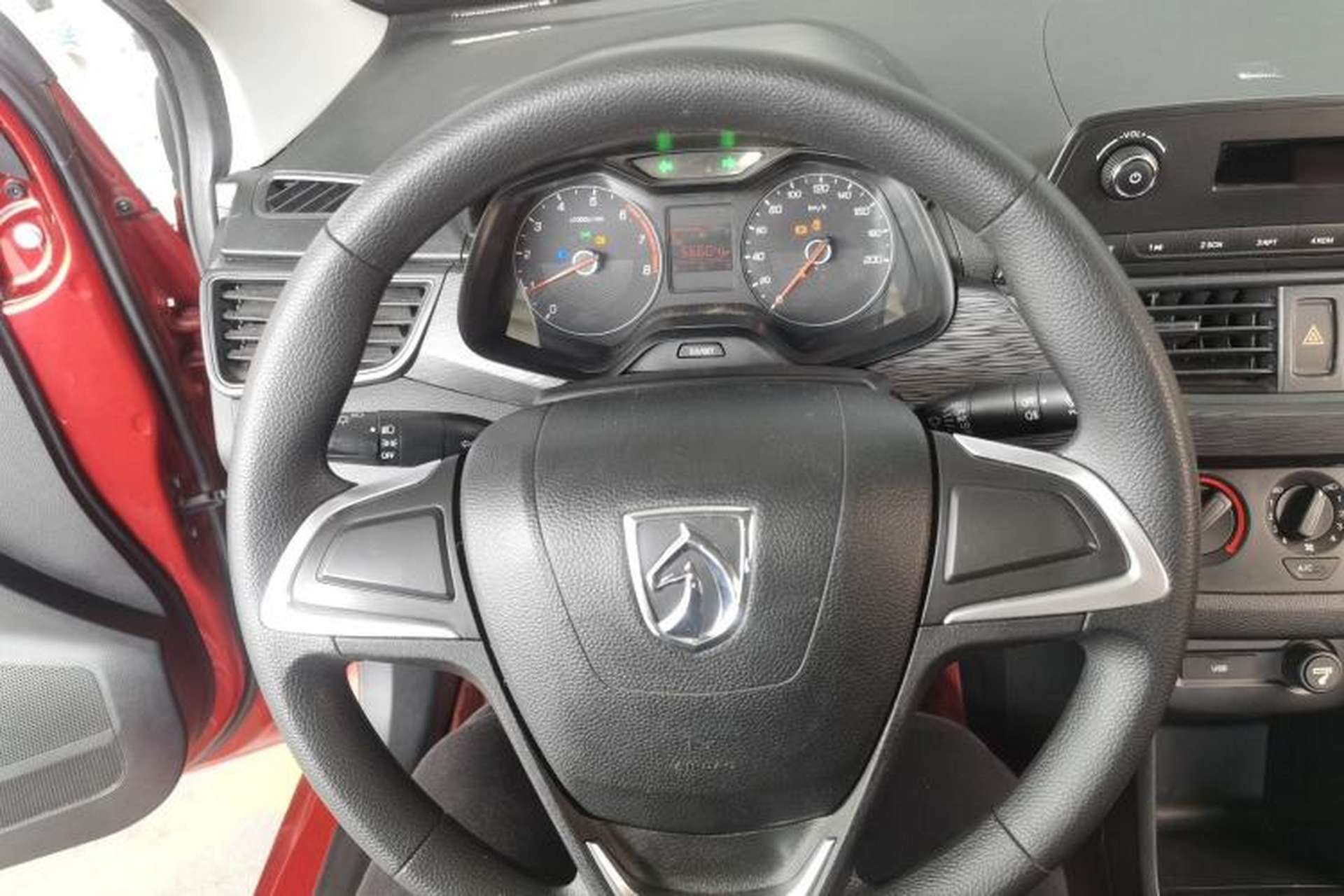Used Baojun 310 2016 1.2L manual Comfort trim level Steering Wheel