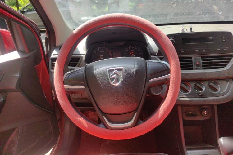 Used Baojun 310 2016 1.2L manual Comfort trim level Steering Wheel
