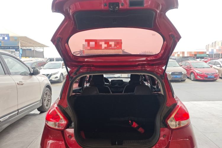 Used Baojun 310 2016 1.2L manual Comfort trim level Trunk