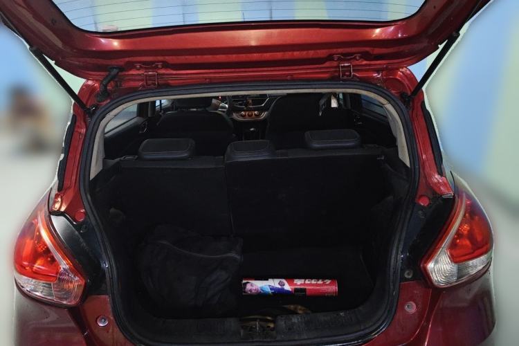 Used Baojun 310 2016 1.2L Manual Fashionable Edition Trunk