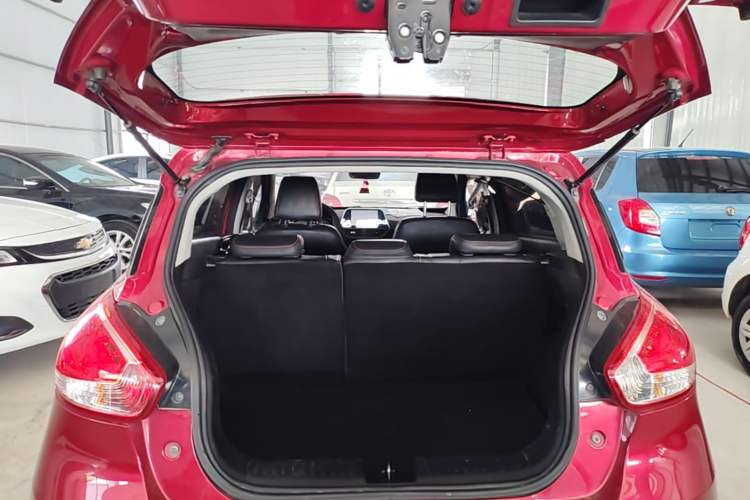 Used Baojun 310 2016 1.2L Manual Luxury Model Trunk