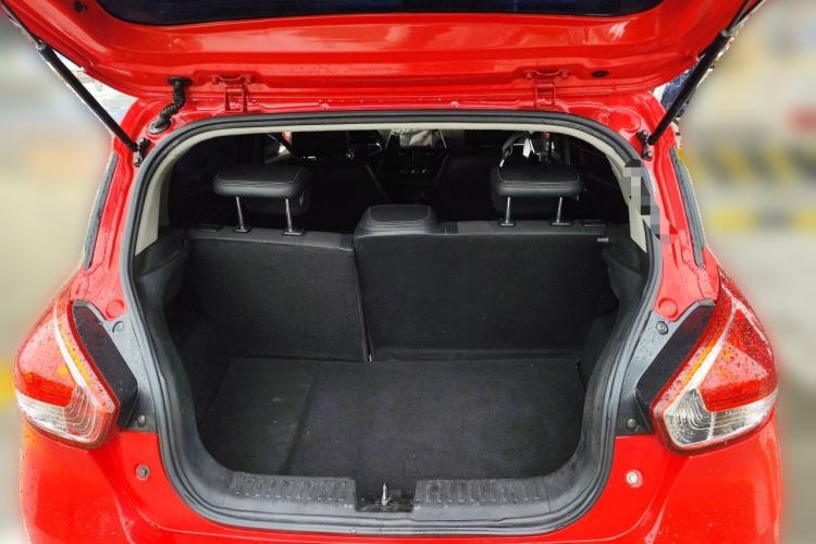 Used Baojun 310 2016 1.2L Manual Fashionable Edition Trunk