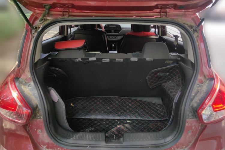 Used Baojun 310 2016 1.2L manual Comfort trim level Trunk