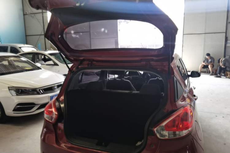 Used Baojun 310 2016 1.2L manual Comfort trim level Trunk