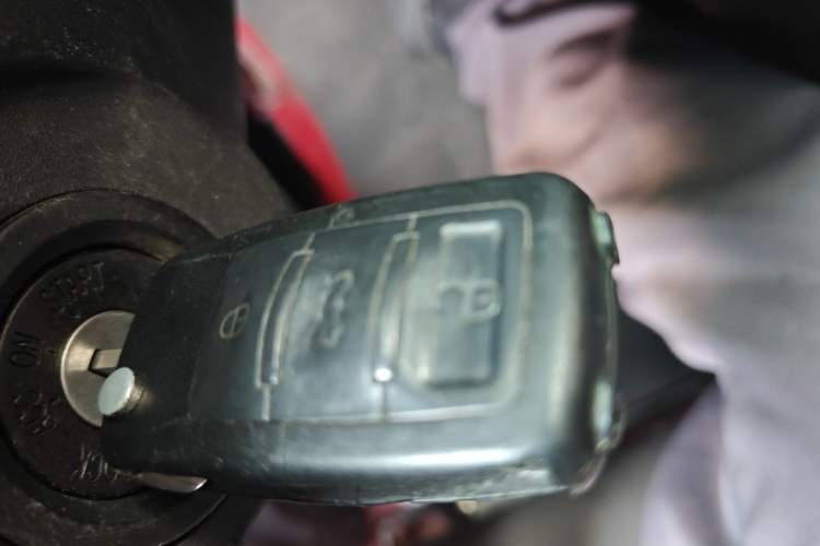 Used Baojun 310 2016 1.2L manual Comfort trim level Vehicle Key