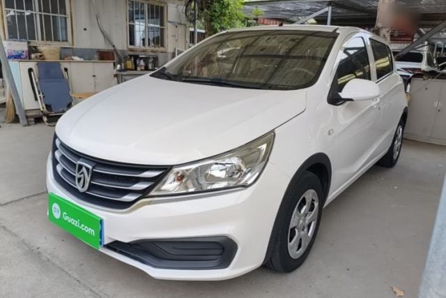 Used Baojun 310 2016 1.2L manual Comfort trim level