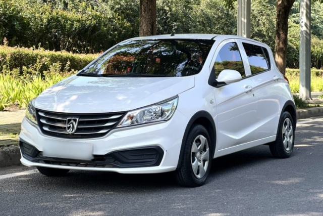 Ojetý Baojun 310 2016 1.2L manual Comfort trim level