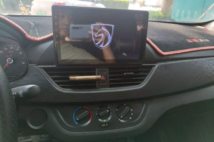 Used Baojun 310 2016 1.2L Manual Value Edition Audio And AC Panel