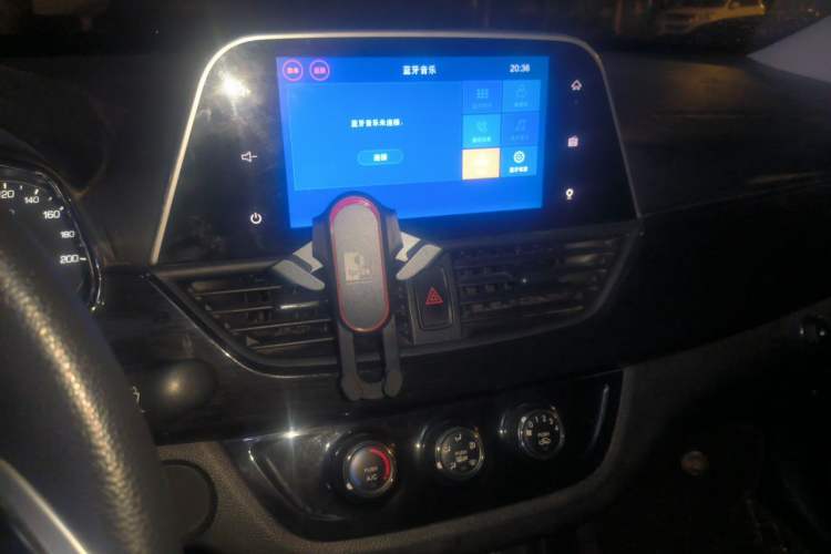 Used Baojun 310 2016 1.2L Manual Luxury Model Audio And AC Panel