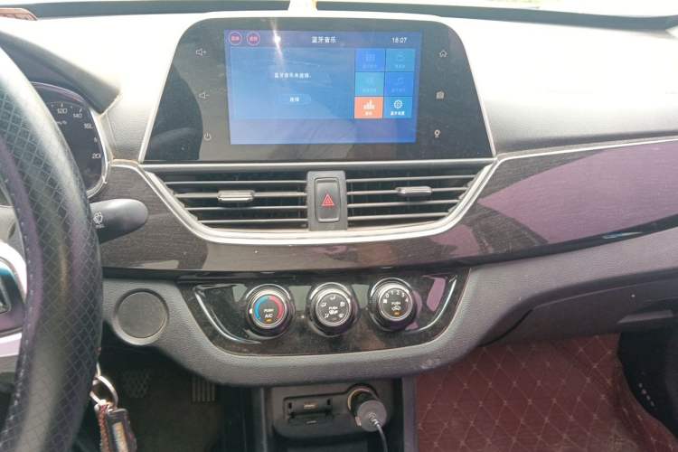Used Baojun 310 2016 1.2L Manual Luxury Model Audio And AC Panel