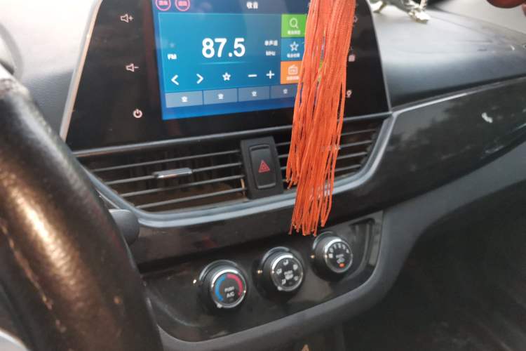 Used Baojun 310 2016 1.2L Manual Luxury Model Audio And AC Panel