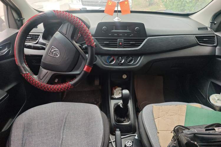 Used Baojun 310 2016 1.2L Manual Value Edition Center Console