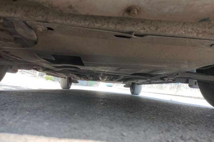 Used Baojun 310 2016 1.2L manual Comfort trim level Chassis Front
