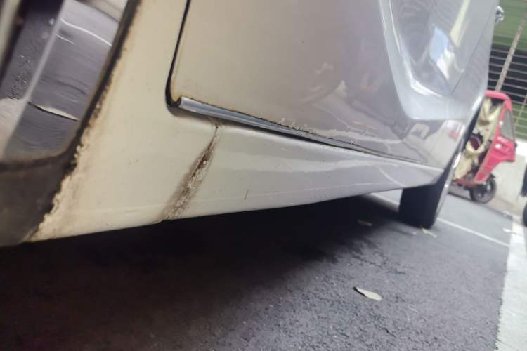 Used Baojun 310 2016 1.2L manual Comfort trim level Chassis Front Left