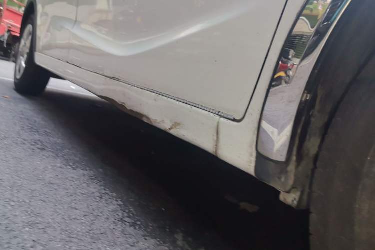 Used Baojun 310 2016 1.2L manual Comfort trim level Chassis Front Right