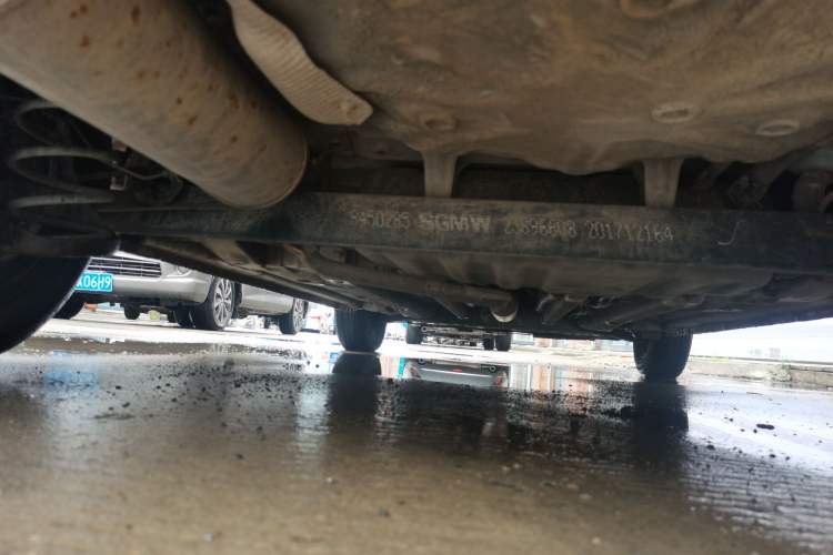 Used Baojun 310 2016 1.2L manual Comfort trim level Chassis Rear