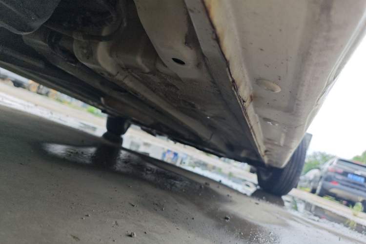 Used Baojun 310 2016 1.2L Manual Fashionable Edition Chassis Rear Right
