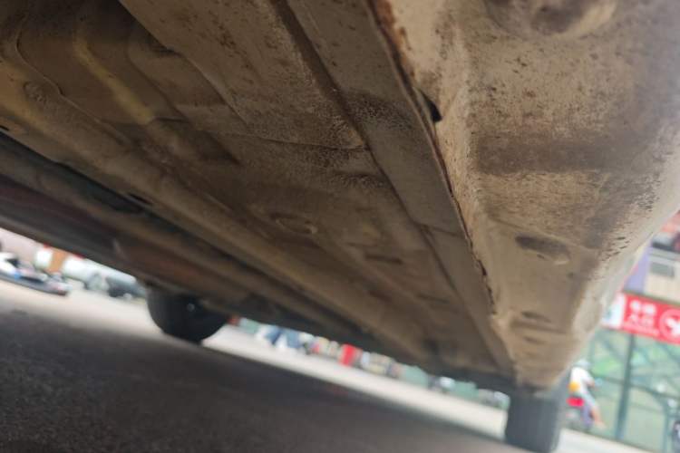 Used Baojun 310 2016 1.2L manual Comfort trim level Chassis Rear Right
