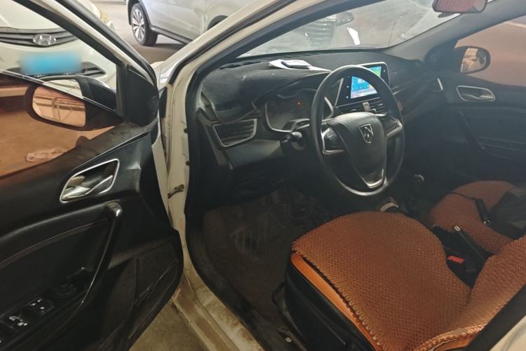 Used Baojun 310 2016 1.2L Manual Fashionable Edition Driver Seat