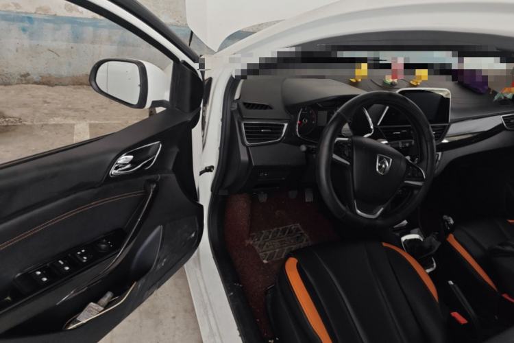 Used Baojun 310 2016 1.2L Manual Luxury Model Driver Seat