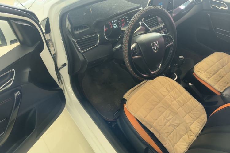 Used Baojun 310 2016 1.2L Manual Luxury Model Driver Seat