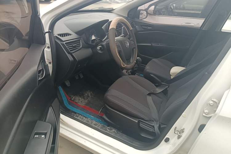 Used Baojun 310 2016 1.2L Manual Value Edition Driver Seat