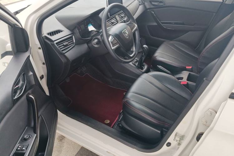 Used Baojun 310 2016 1.2L manual Comfort trim level Driver Seat