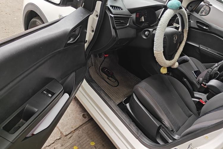 Used Baojun 310 2016 1.2L Manual Value Edition Driver Seat