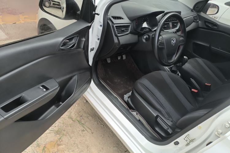 Used Baojun 310 2016 1.2L Manual Value Edition Driver Seat