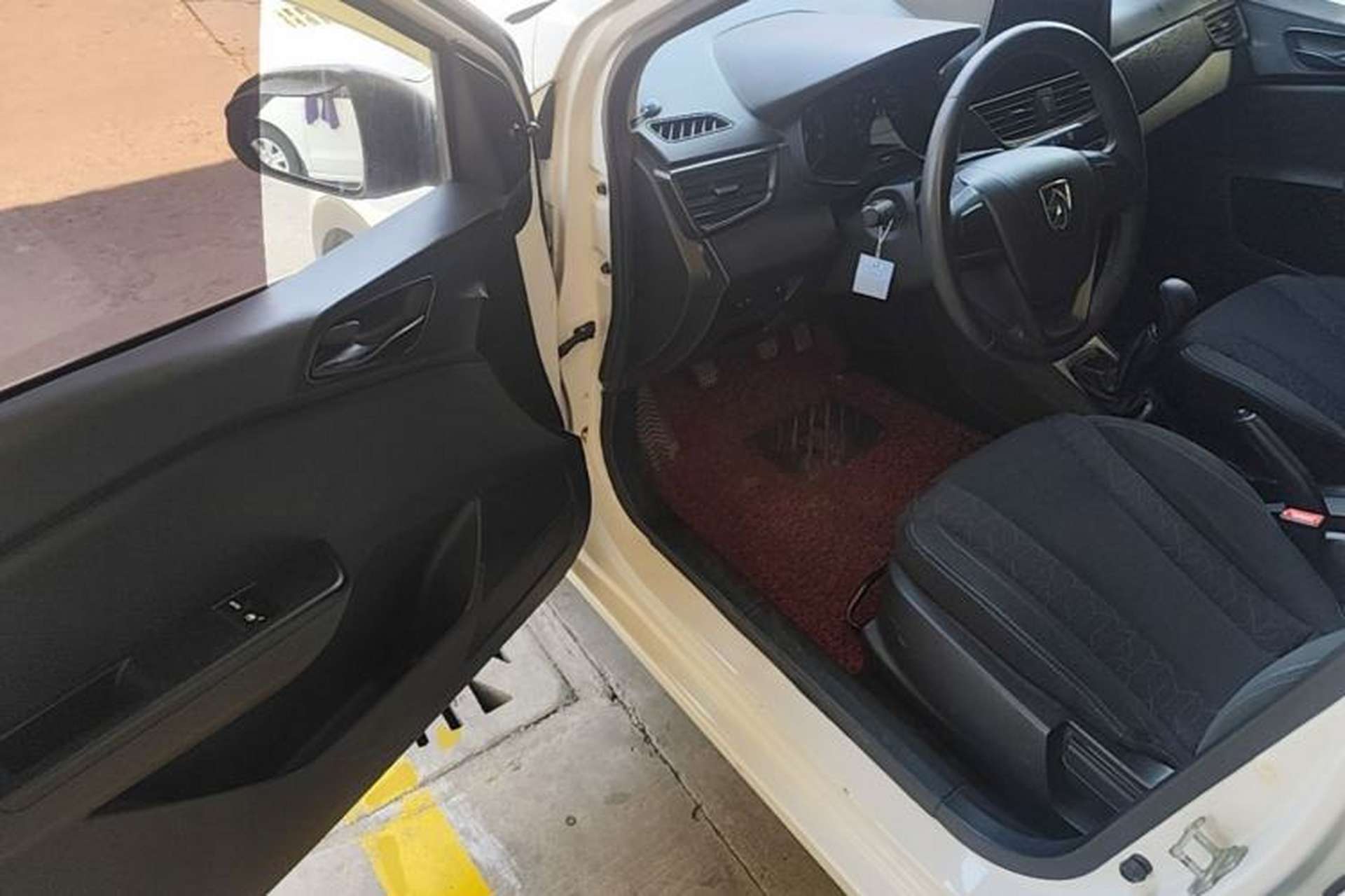 Used Baojun 310 2016 1.2L Manual Value Edition Driver Seat