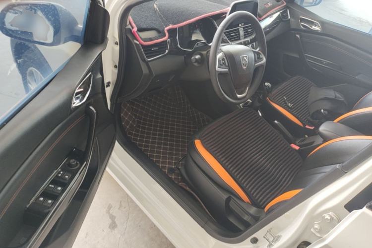 Used Baojun 310 2016 1.2L Manual Luxury Model Driver Seat