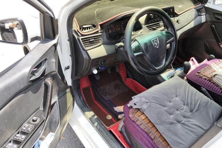 Used Baojun 310 2016 1.2L manual Comfort trim level Driver Seat