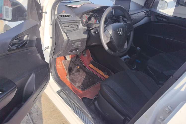 Used Baojun 310 2016 1.2L Manual Value Edition Driver Seat