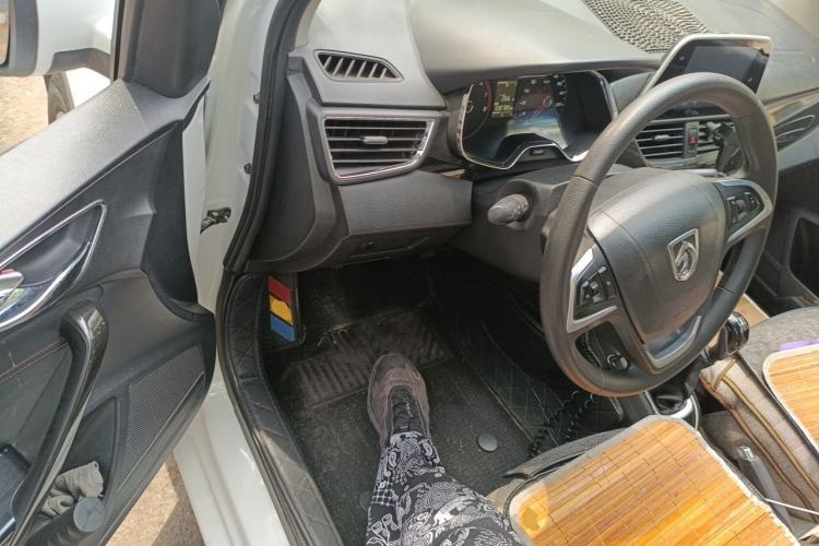Used Baojun 310 2016 1.2L Manual Luxury Model Driver Seat