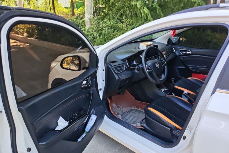 Used Baojun 310 2016 1.2L Manual Luxury Model Driver Seat