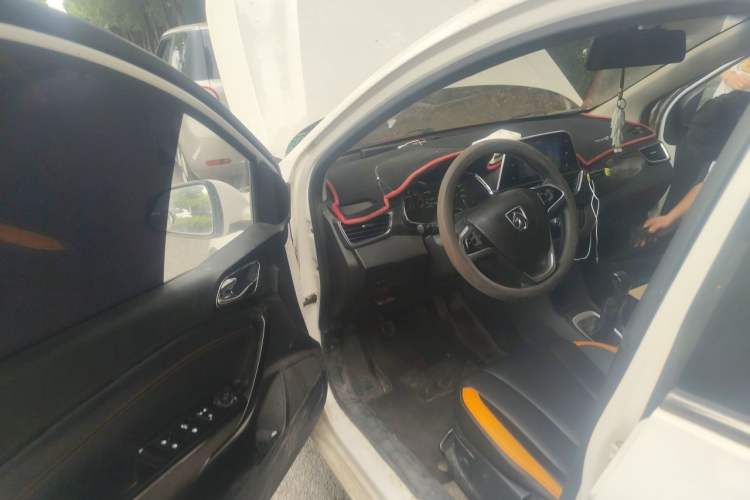 Used Baojun 310 2016 1.2L Manual Luxury Model Driver Seat
