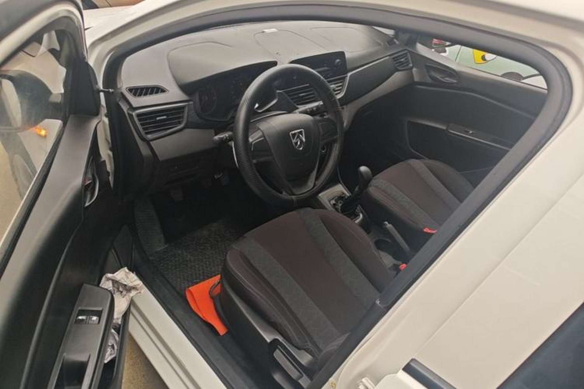 Used Baojun 310 2016 1.2L Manual Value Edition Driver Seat