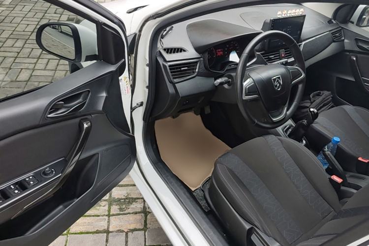 Used Baojun 310 2016 1.2L manual Comfort trim level Driver Seat