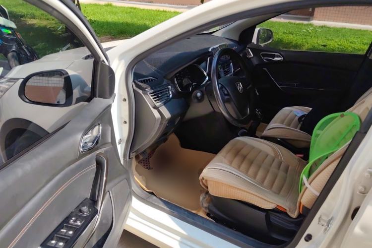 Used Baojun 310 2016 1.2L Manual Luxury Model Driver Seat