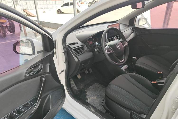 Used Baojun 310 2016 1.2L manual Comfort trim level Driver Seat
