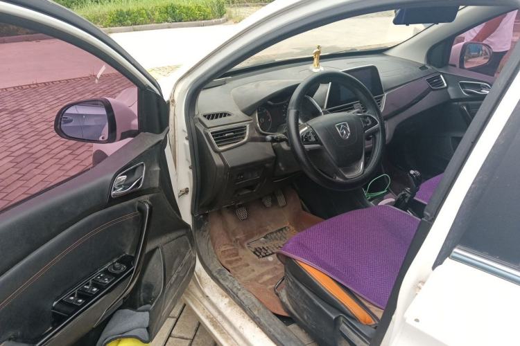 Used Baojun 310 2016 1.2L Manual Luxury Model Driver Seat
