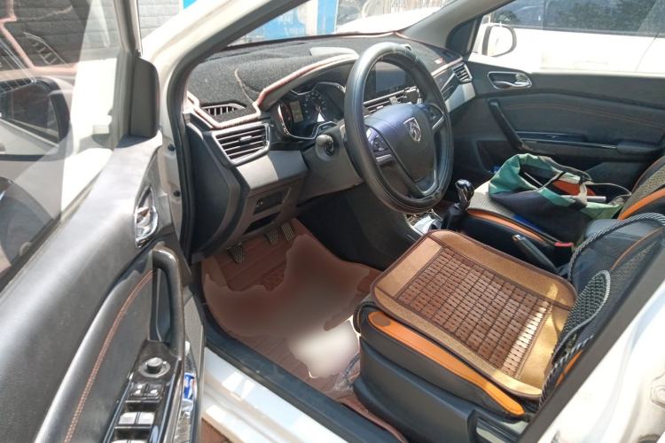 Used Baojun 310 2016 1.2L Manual Luxury Model Driver Seat